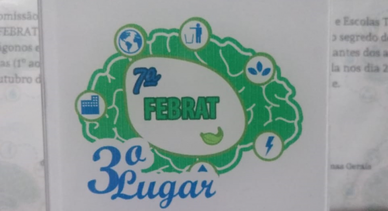 Placa de prêmio com os dizeres: "7º Febrat - 3º lugar".