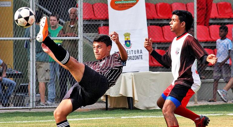 Copa Centenário inicia os jogos de mais uma categoria neste domingo