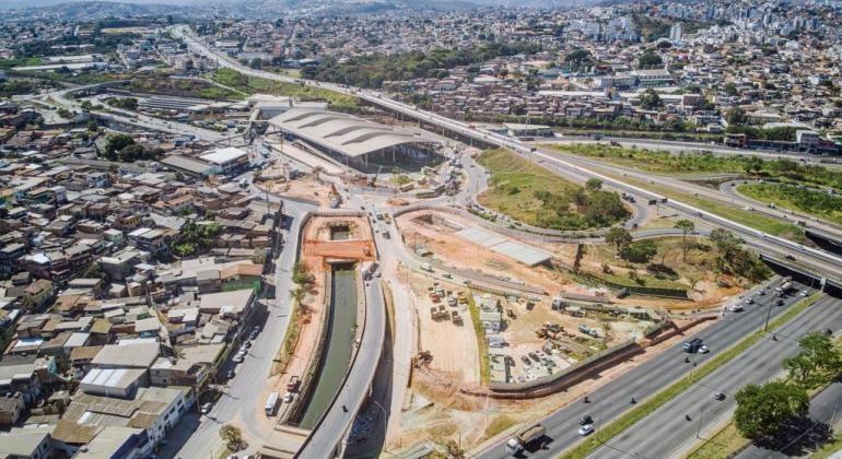 Mudança no trânsito no entorno da Estação São Gabriel para avanço das obras na Praça das Águas