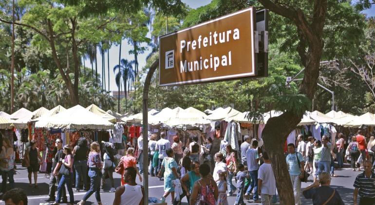 PBH publica edital com novas vagas para feirantes na Feira da Afonso Pena