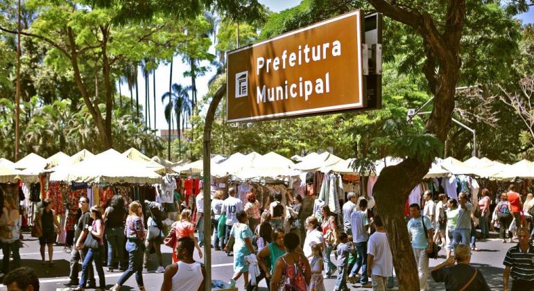 Termina na sexta prazo para expositores recadastrarem na feira da Afonso Pena Termina na sexta prazo para expositores recadastrarem na feira da Afonso Pena