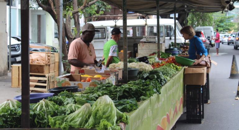Prefeitura abre credenciamento permanente para feiras de alimentos em BH 