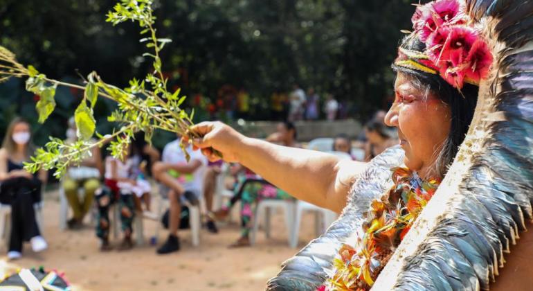 ‘Semana dos Povos Indígenas’ reúne ações culturais e reflexivas 