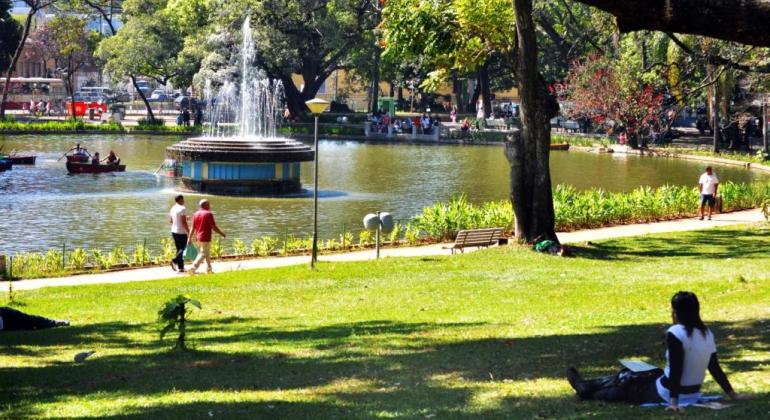Parque Municipal recebe festival com shows diversificados e boa gastronomia Parque Municipal recebe festival com shows diversificados e boa gastronomia