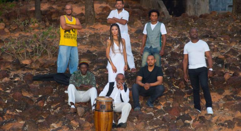 Teatro Raul Belém Machado recebe show Filho de Xangô, do mineiro Ton Guimarães Teatro Raul Belém Machado recebe show Filho de Xangô, do mineiro Ton Guimarães