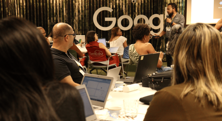 Educação municipal ganha impulso digital em parceria com o Google