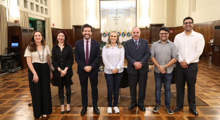 Ministra do Turismo prestigia o Carnaval de Belo Horizonte 