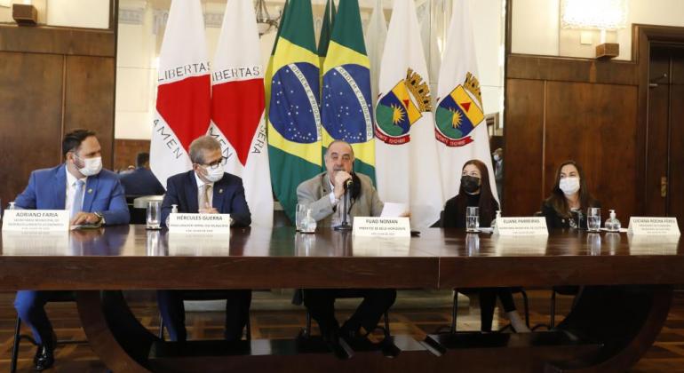 Fuad Noman empossa novos integrantes do governo Fuad Noman empossa novos integrantes do governo