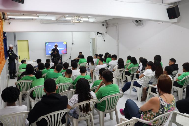 Guarda Municipal leva ações de conscientização sobre empatia para estudantes da capital