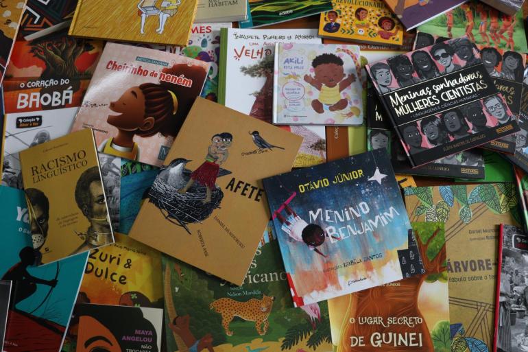 Webinário prepara educadores para o aproveitamento do Kit de Literatura Afro-indígena