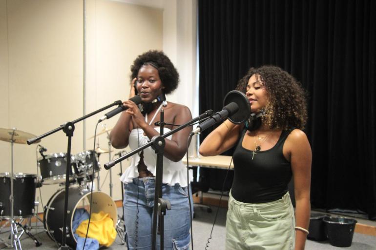 Mostra musical com jovens artistas acontece no Teatro Marília nesta quinta-feira 