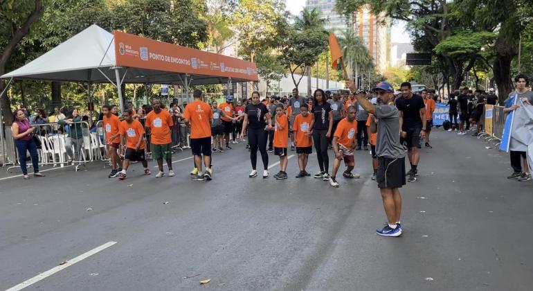 Mais de 1,2 mil pessoas com deficiência celebram a inclusão na 26ª Corrida Rústica