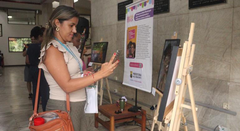 Secretaria de Educação lança exposição “O Feminino” em homenagem às mulheres