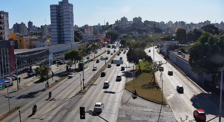 Velocidade máxima na Via Expressa será reduzida para 60 km/h a partir de terça-feira (17)