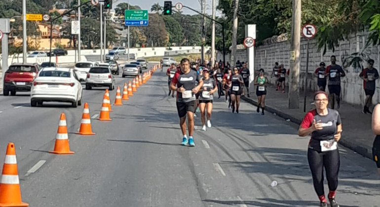 Operação de trânsito para corrida Circuito Assaí 50 Anos, na Pampulha