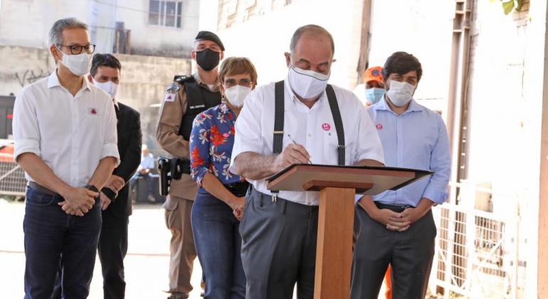 Parado há 11 anos, Prefeitura articula acordo para obras de prevenção de enchentes na Tereza Cristina Parado há 11 anos, Prefeitura articula acordo para obras de prevenção de enchentes na Tereza Cristina