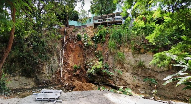 Sudecap fará obra de contenção em importante avenida na região Norte Encosta da av. Basílio da Gama, 1067