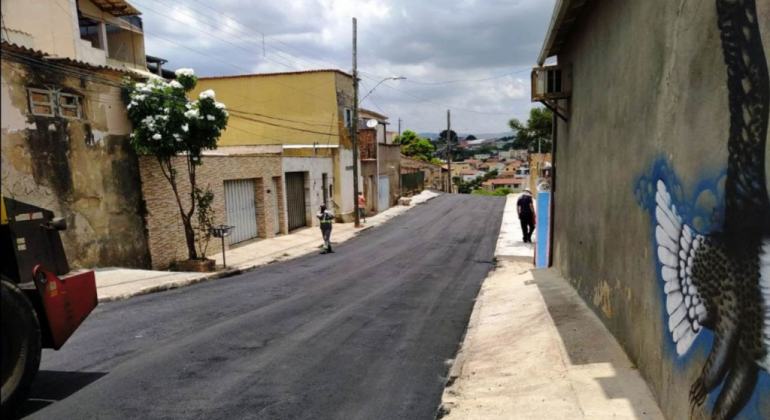 Imagem da rua Ipatinga do Oeste reformada