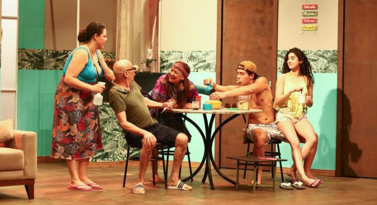 Teatro Francisco Nunes recebe a comédia “Perigo! Mineiros em Férias”