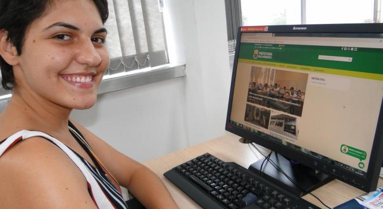 Prefeitura disponibiliza 182 vagas deestágio neste mês para os níveis médio e superior Prefeitura disponibiliza 182 vagas deestágio neste mês para os níveis médio e superior