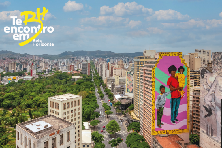 Turistas e moradores de BH podem enviar de forma gratuita cartões-postais para diversos destinos