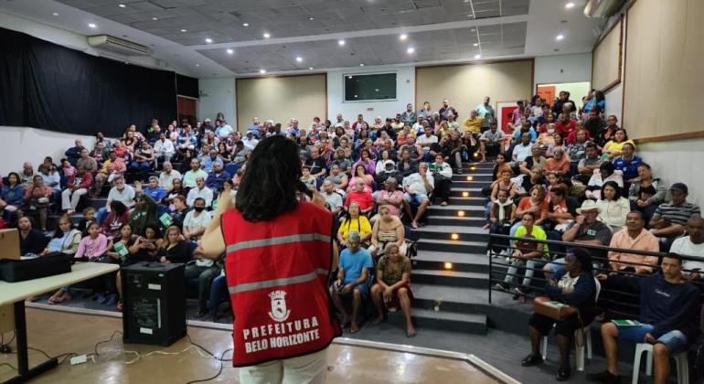 Urbel realiza mais uma etapa de regularização fundiária no Novo Aarão Reis