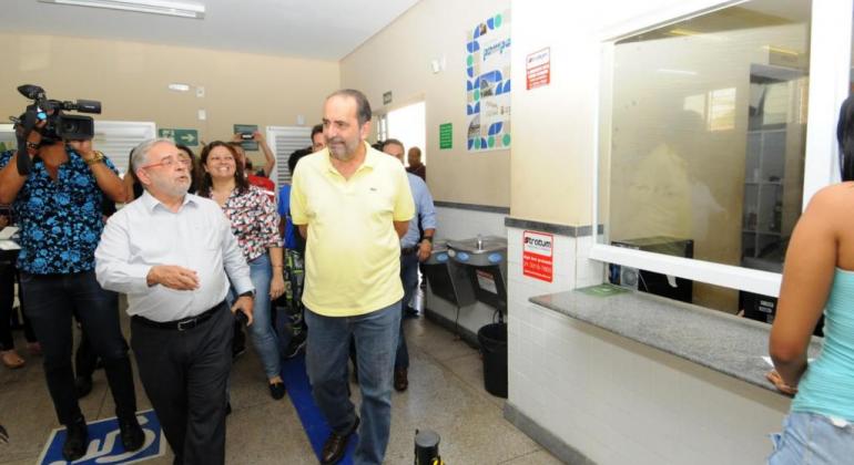 Novo Centro de Referência em Saúde Mental Álcool e outras Drogas - Pampulha/Noroeste recebeu investimento de R$ 2,1 milhões. Foto: Amira Hissa/PBH Prefeito Alexandre Kalil visita Cesram - AD ao lado do secretário municipal de Saúde, Jackson Machado Pinto.