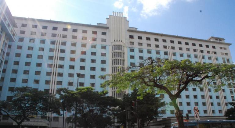 PBH autoriza a transferência de pacientes não-covid de Manaus para a Santa Casa Imagem da fachada da Santa Casa de Belo Horizonte