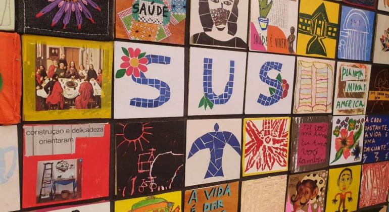 Rede de Saúde Mental utiliza a arte para homenagear trabalhadores do SUS Rede de Saúde Mental utiliza a arte para homenagear trabalhadores do SUS