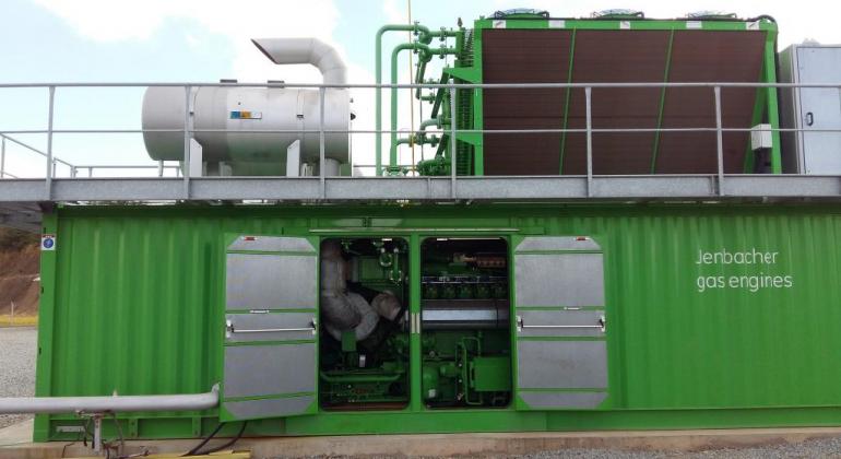 Usina de aproveitamento energético evita a emissão atmosférica do gás metano e utiliza o gás para produzir energia elétrica. Foto: Divulgação PBH Máquina de tratar lixo recolhido pela Prefeitura.