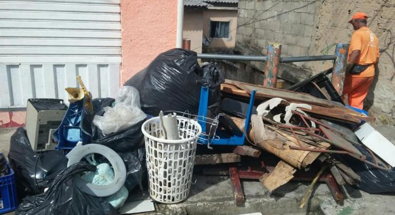 Prefeitura de Colniza realiza mutirão de limpeza e combate à Dengue