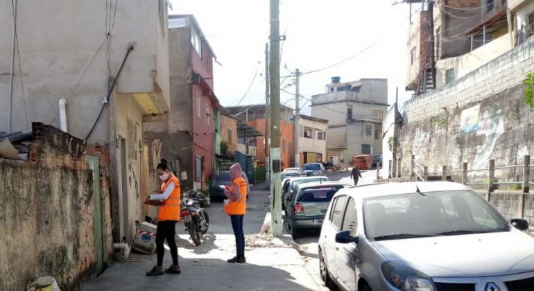 Imagem da equipe da SLU reforçando cuidados no combate ao Coronavirus.