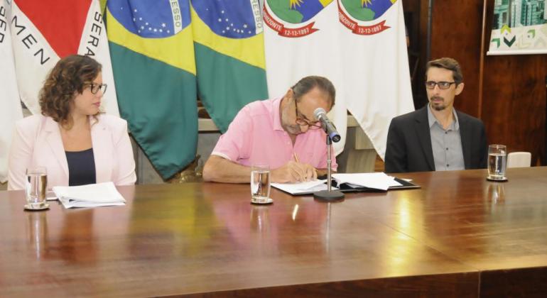 Prefeitura anuncia medidas de proteção social e enfrentamento da pobreza em BH Prefeitura anuncia medidas de proteção social e enfrentamento da pobreza em BH