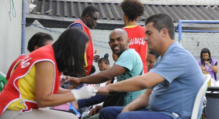 PBH promove ações de promoção à saúde para população em situação de rua PBH promove ações de promoção à saúde para população em situação de rua