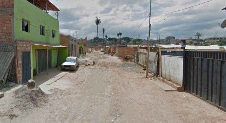 PBH inicia obras de drenagem e urbanização da rua Nove de Abril, na Dandara PBH inicia obras de drenagem e urbanização da rua Nove de Abril, na Dandara