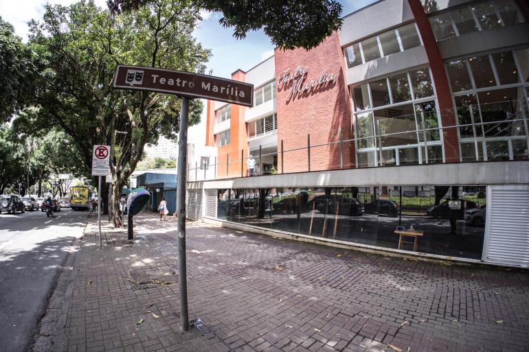 Teatro Marília recebe espetáculo que exalta a cultura e a oralidade ancestral 