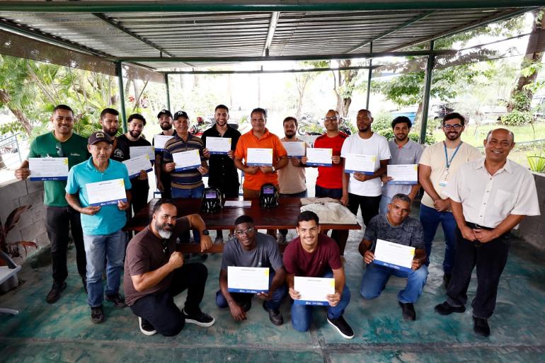 Primeira turma do curso de Auxiliar de Solda conclui formação e reforça qualificação profissional