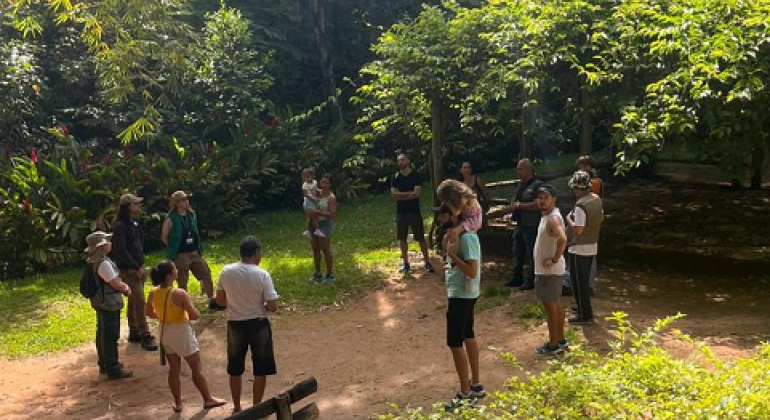 Trilha gratuita explora história e biodiversidade de parque na Pampulha