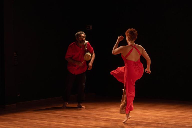Espetáculos no Teatro Marília reúnem dança, fé e identidade mineira