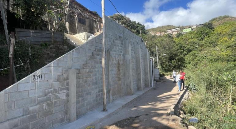 Obra de erradicação de risco geológico traz segurança para moradores do Taquaril