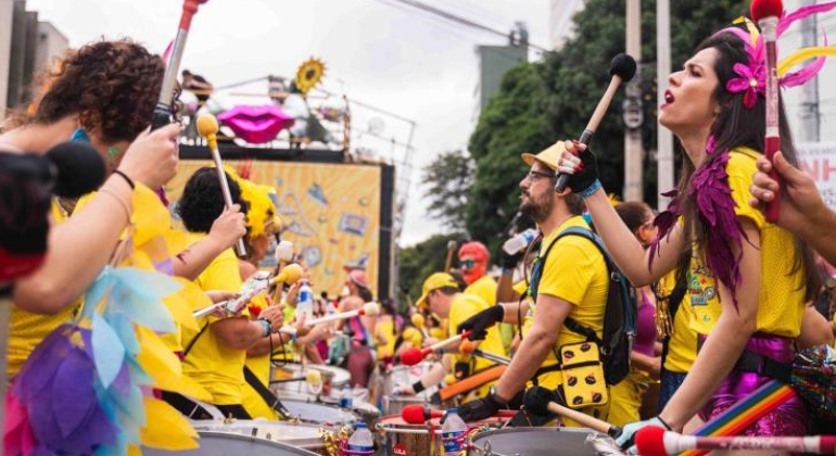 Blocos de Carnaval já podem solicitar preservativos para prevenção às IST