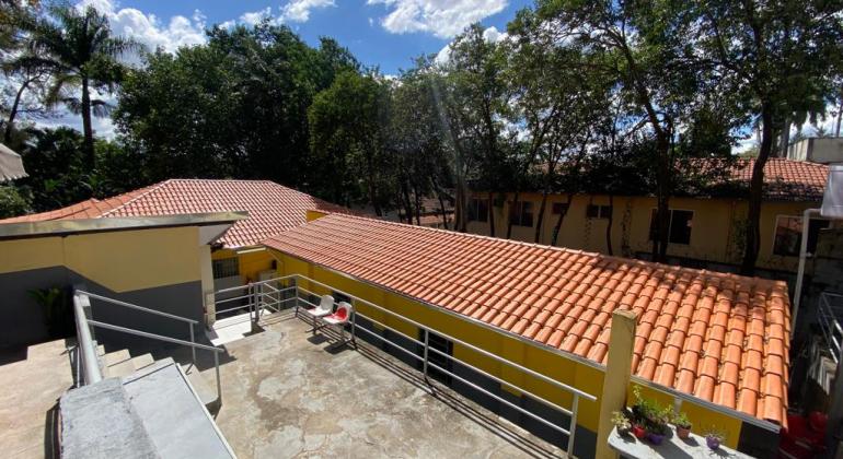 Centro de Saúde recebe novo telhado após aprovação de órgãos de preservação Centro de Saúde recebe novo telhado após aprovação de órgãos de preservação