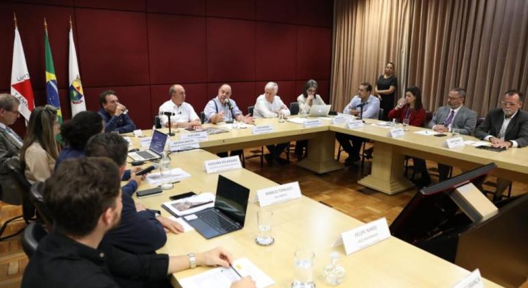 PBH faz reunião sobre fim da operação do Aeroporto Carlos Prates PBH faz reunião sobre fim da operação do Aeroporto Carlos Prates