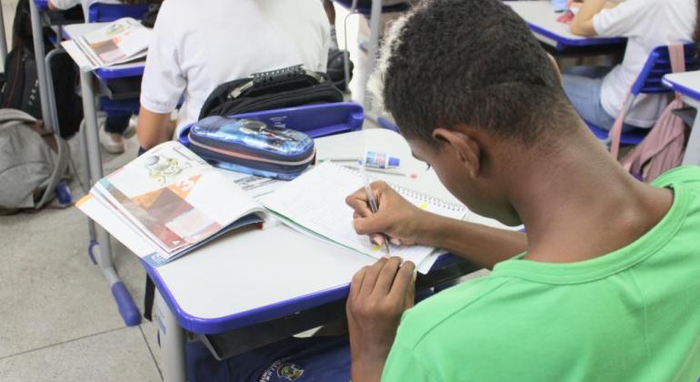 Encontro traz reflexões sobre o Dia dos Povos Indígenas nas Escolas Municipais Encontro traz reflexões sobre o Dia dos Povos Indígenas nas Escolas Municipais