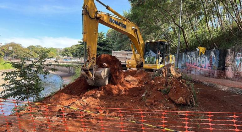 Prefeitura iniciou obras de prevenção de inundações no Córrego Santa Inês