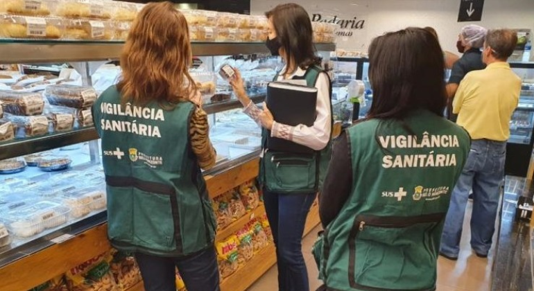 Prefeitura alerta sobre supostas vistorias de falsos fiscais sanitários Prefeitura alerta sobre supostas vistorias de falsos fiscais sanitários