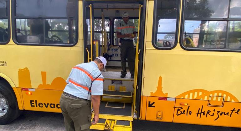 PBH fiscaliza 10 ônibus em mais uma ação da Operação Tolerância Zero 