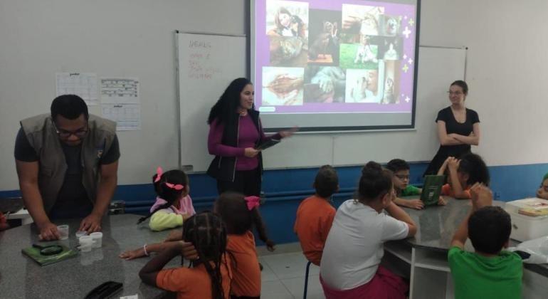 Ambiente em Foco Virtual apresenta o Projeto EducaZoo sobre as zoonoses