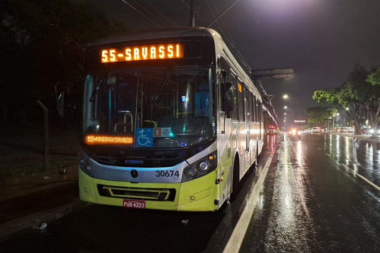 Linha especial de ônibus vai atender os participantes de shows no Mineirão e Parque Ecológico Linha especial de ônibus vai atender os participantes de shows no Mineirão e Parque Ecológico
