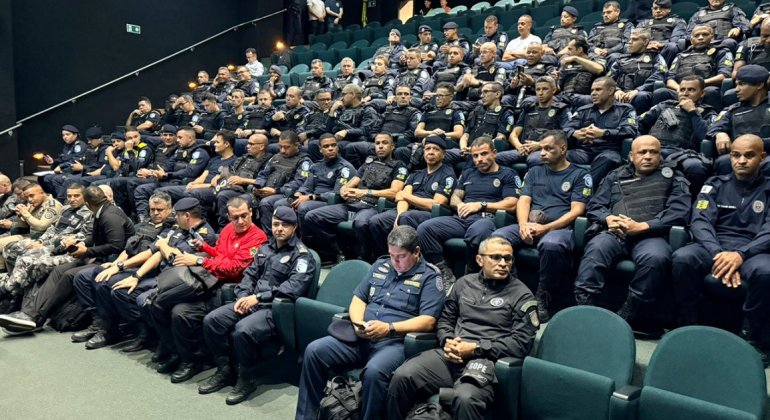 Guardas municipais seguem com aulas práticas do curso do Ministério da Justiça em BH Guardas municipais seguem com aulas práticas do curso do Ministério da Justiça em BH